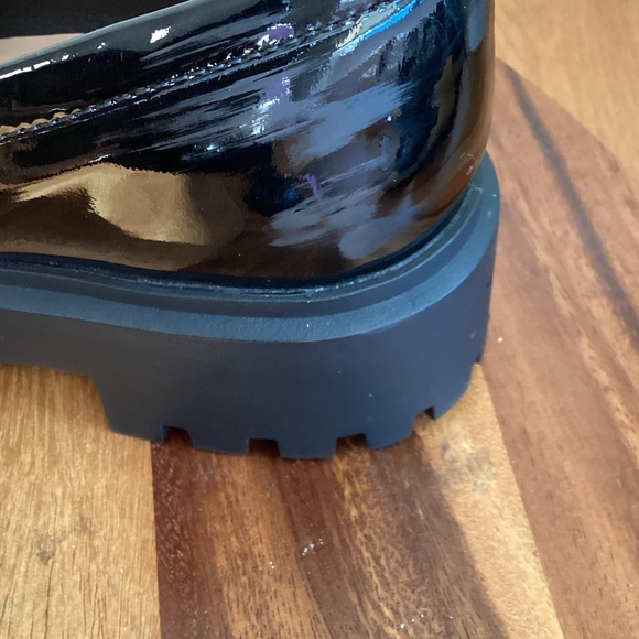 Stuart Weitzman June lug loafers Black Patent leather with Buckle 9 - Picture 7 of 13